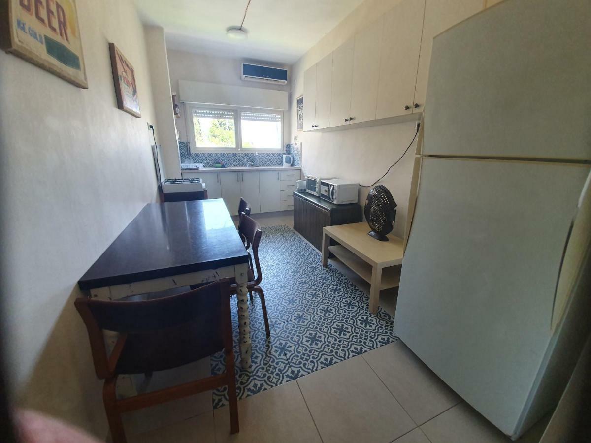 3 Stairs Only To Cozy Flat On Hillel St Apartman Haifa Kültér fotó
